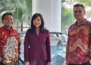 Pj Bupati Sumedang Terus Buat Terobosan, Perangkat Daerah Akan Dilatih Komisaris Utama Blue Bird