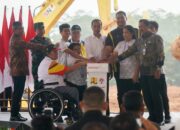 Menpora Dito Lakukan Groundbreaking Bersama Presiden Jokowi