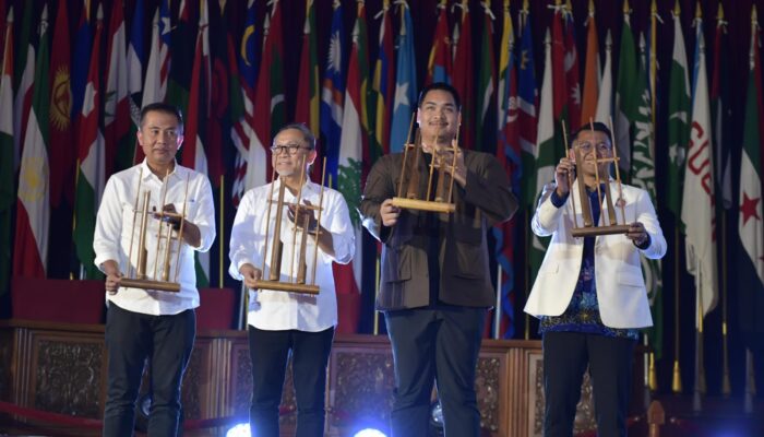 Menpora Dito Ariotedjo Buka Rakornas KMHDI di Bandung: Pemuda Kunci Masa Depan Bangsa