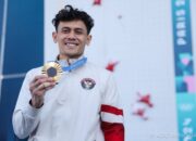 Emas Olimpiade dari Veddriq, Menpora Dito Berikan Penghargaan
