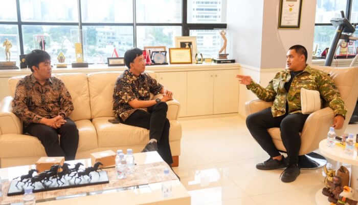 Menpora Dito Bahas Pelatihan AI untuk Generasi Muda dengan Staf Khusus Wakil Presiden