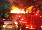 Kebakaran Hebat di Kemayoran Gempol: 500 Rumah Hangus, Ribuan Warga Mengungsi