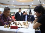 Menpora Dito Tinjau Turnamen Catur Cepat Ramadhan Cup 2025
