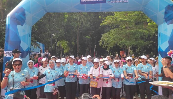 Kemenpora RI Gelar Funwalk dan Senam Nusantara pada Indonesia Sports Summit 2025